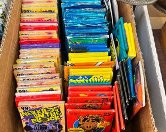 Wax Packs Non-Sport Trading Cards