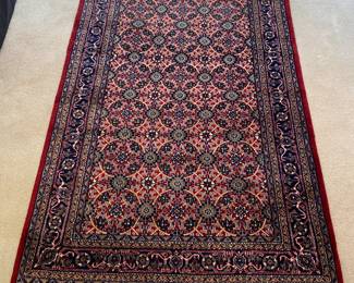 R101 - $275. Hand Knotted Wool Rug. Made in India. Measures 6' x 4'.