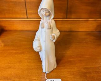 R177 - $15. Lladro Sheppard Girl (sheppard hook is broken). Measures 8.5" tall.