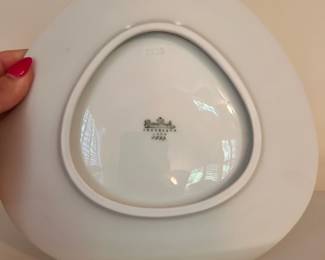 R111 - $20. Rosenthal "Lovers in a Boat" Plate.