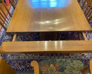 R28 - $550. Vintage Ethan Allen Trestle Dining Table - Maple & Birch. Also has 2 leaves. 2 captains chairs. 4 regular chairs. Measures 70" long x 38" wide x 29.5" tall. Each leaf is 15"