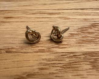 J10 - $50. 14kt gold Knot earrings.