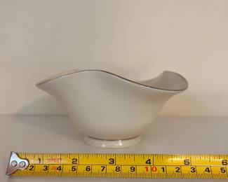 R120 - $10. Lenox Ivory Scalloped Bowl.