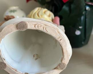 R75 - $20 PAIR of Painted Singing Angels.