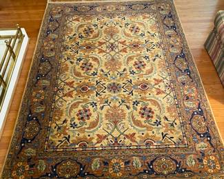 R61 - $150. Karastan "Brighton" English Manor Collection. Measures 5'7" x 7'11". Appears to be in Excellent Condition!