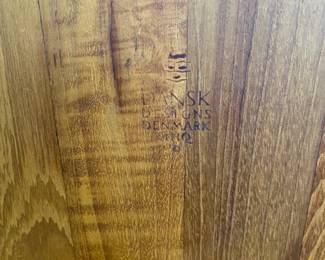 R9 - $65. Dansk. 15.5" round slanted Round Cutting Board. Has chip on edge.
