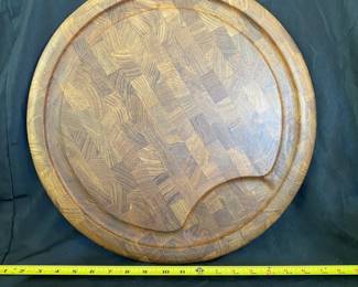 R10 - $75. Dansk Carving Board Measures 17.25" round. Has minor split.