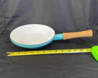R2 - $35. Dansk Teal Skillet 8.5"Handle is tight - very minor wear
