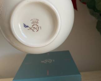 R76 - $6. Lenox Holiday Vase.