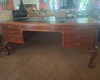 Executive Desk w/leather top