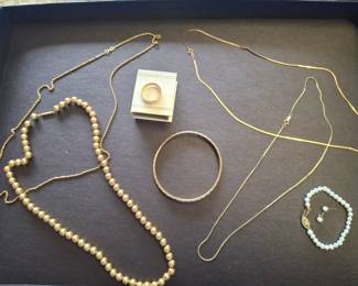 14 kt, 10 kt and Peral Bracelet/earrings