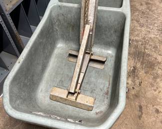 Wheel barrow