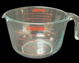 8 Cup Pyrex Measuring Cup