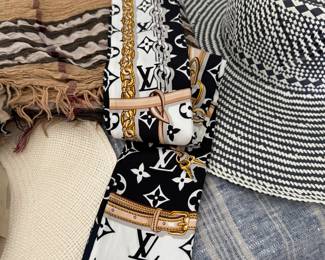 Louis Vuitton Scarf