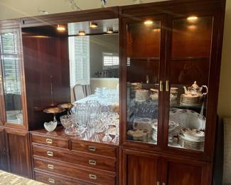 Classic Heirloom Ethan Allen Hutch - Solid wood, fine finish, detachable for $920