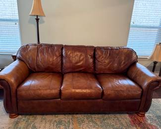 BEAUTIFUL LEATHER SOFA