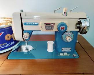 Vintage Fotomatic Zig Zag - MORSE