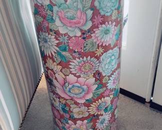 Oriental flare umbrella stand - ceramic