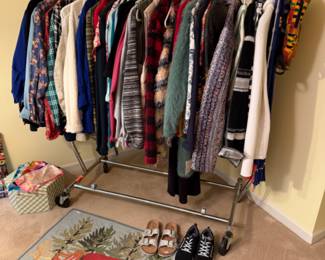 Women's Clothing & Shoes
