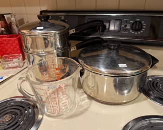 Pyrex 2 Cup Glass Measuring Cup