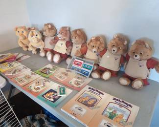 Teddy ruxpin lot with cassettes and books. $500 for the lot. No further discounts . firm