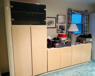 WALL UNIT
