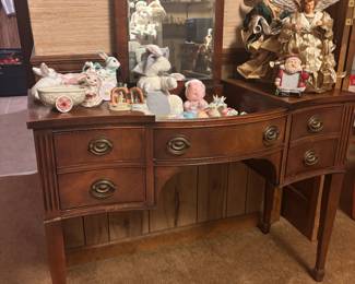 Gorgeous vintage dressing table
