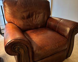 Very nice leather club chair