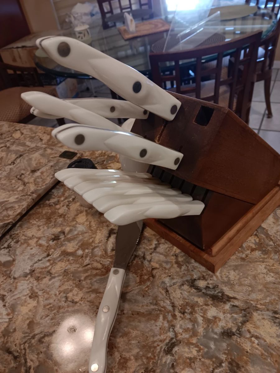 Cutco knife set