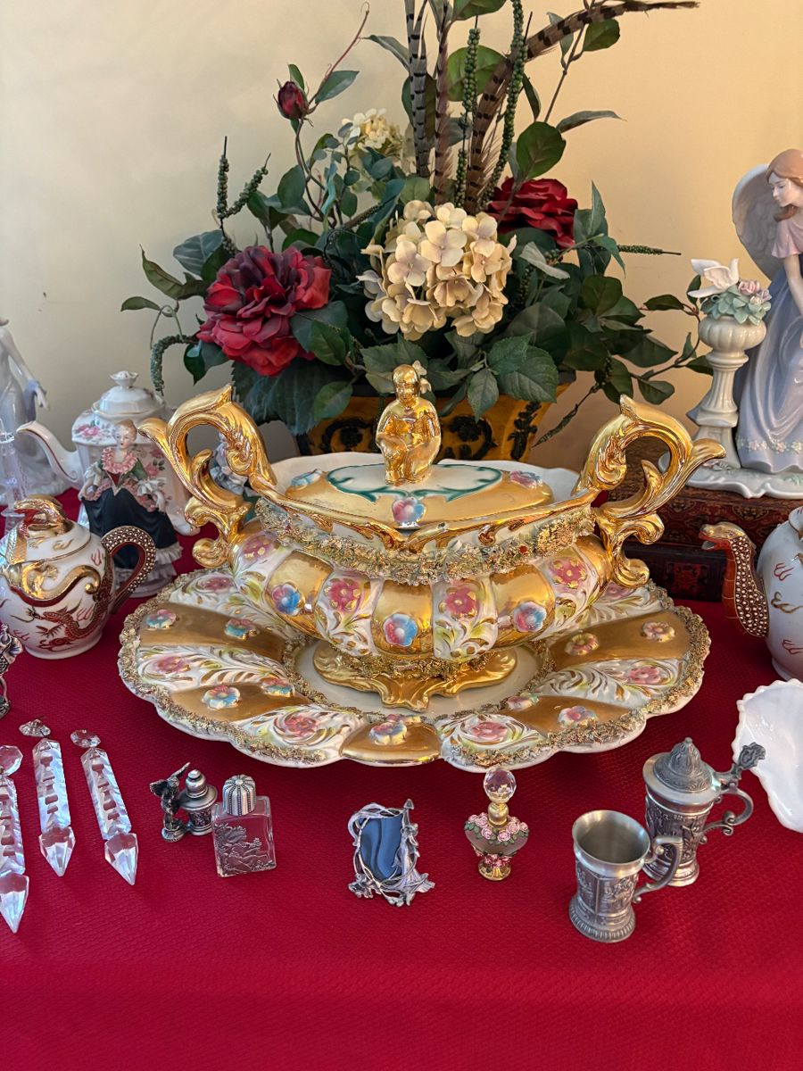 Italian Gilt Centerpiece 