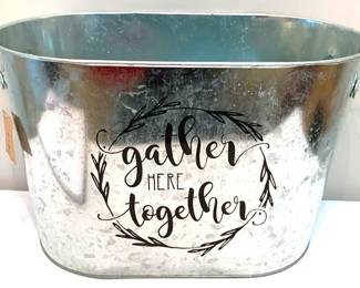 522 - Metal Bucket - 11" x 18"