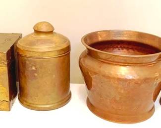 487 - Lot of 4 Vintage Items