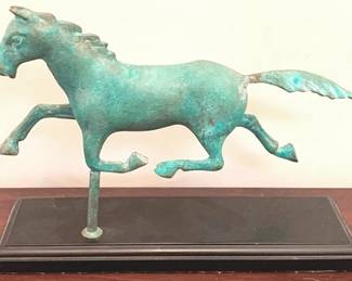 462 - Metal Horse Statue - 8" x 12"