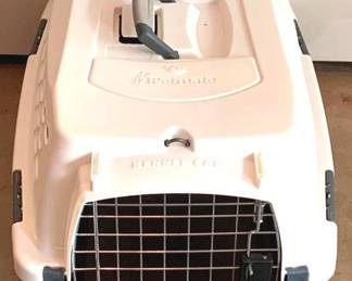 42 - Pet Mate Kennel Cab/Carrier - 22" x 14" x 14"
