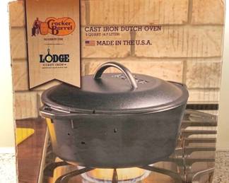 303 - Cracker Barrel Lodge Cast Iron Dutch Oven 5 Qt