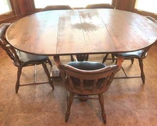 288 - Dining Table & Chairs Table - 42" x 62" x 31" Chairs - 29" x 23" x 18"