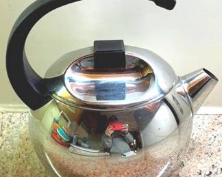 314 - Vintage Teapot - 8" x 12"