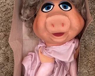 341 - Fisher Price Miss Piggy Hand Puppet in Box