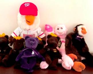 272 - Lot of Assorted Beanies / Stuffed Animals