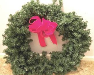 364 - Wreath - 30" Round