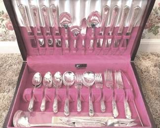 414 - 56 Piece Rogers Silverware Set in Box