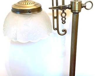 345 - Lamp - 21" Tall You are buying a used as-is electric/electronic item. We do not guarantee all components are present, and if it is not expressly stated, it is untested.