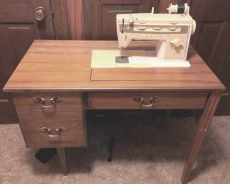 142 - Singer Sewing Machine - Stylist 834 30x37x20 You are buying a used as-is electric/electronic item. We do not guarantee all components are present, and if it is not expressly stated, it is untested.