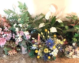 381 - Lot Faux Flowers