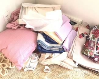 440 - Lot of Assorted Items