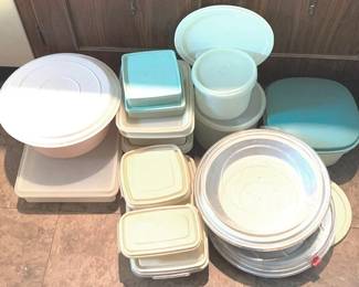 332 - Lot of Assorted Tupperware Containers & Others