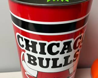 1989 Chicago Bulls P&K Metal trash can