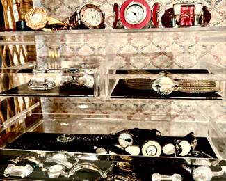 Large selection of watches