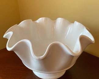 Pier 1 Imports Dolomite White Ruffled Fluted Pedestal Serving Bowl 