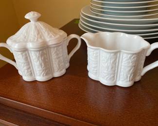 Spode White Bamboo Trellis Embossed Sugar & Lid 